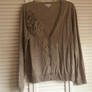 NY and Co beige floral appliqué cardigan